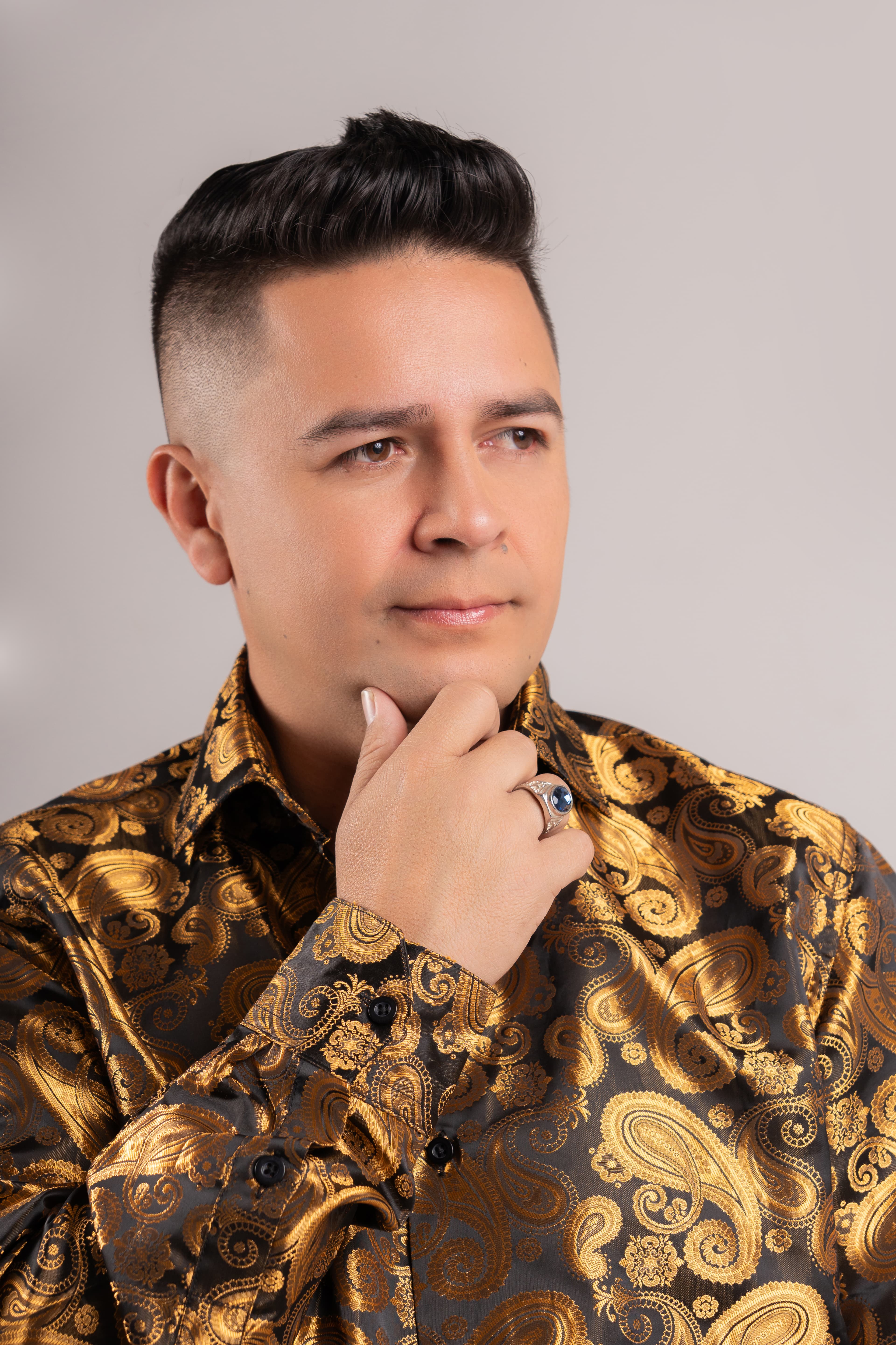 Retrato editorial de Mao Martínez